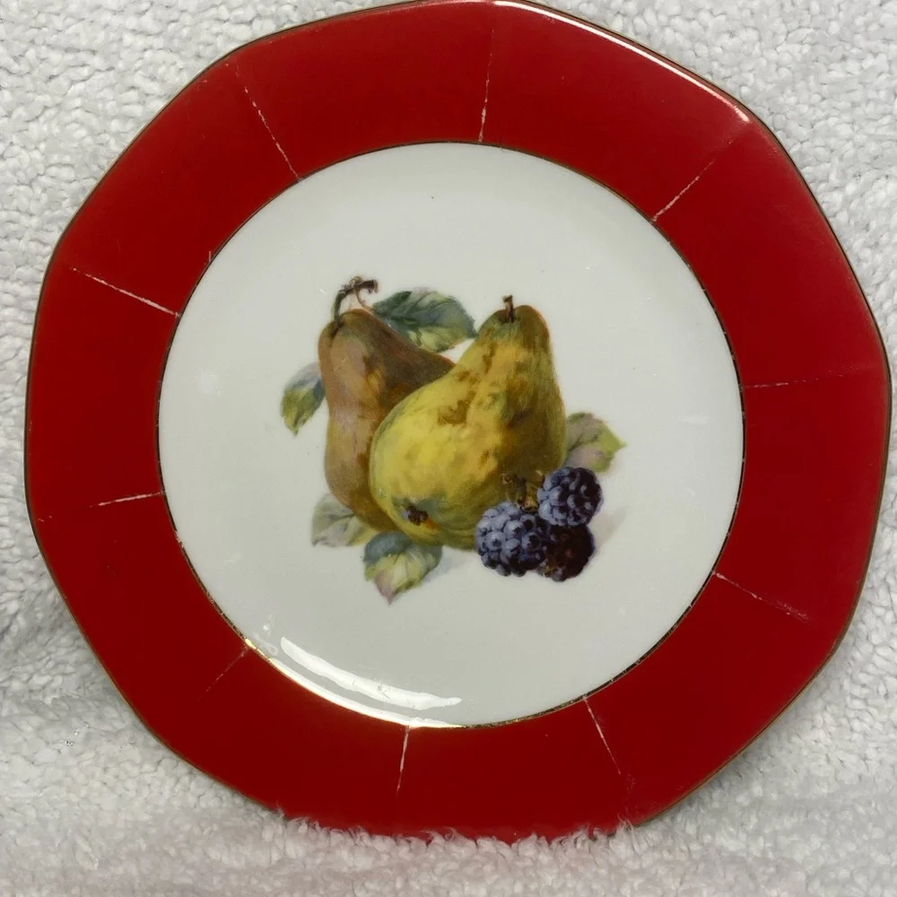 Set: Vintage Early 1900’s Victoria of Czechoslovakia China Gold Rimmed Plates